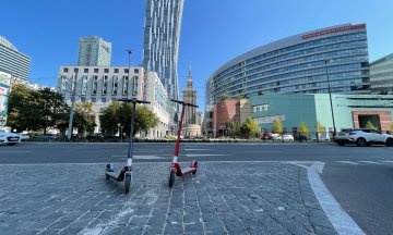 Unagi e-scooter by Aqipa