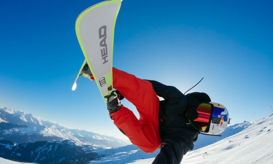 GoPro Hero 10 Jesper Tjader skiing