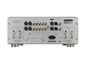 F-03A Integrated Amplifier